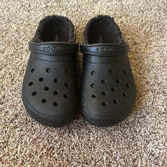 Men’s black Crocs - Picture 3 of 6